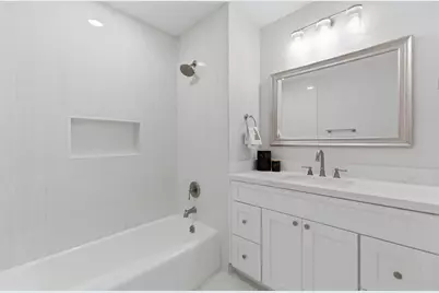 9326 Meadowbriar Lane, Houston, TX 77063 - Photo 37