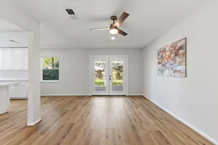 9326 Meadowbriar Ln, Houston, TX 77063 - Photo 9