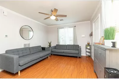 531 Dogwood Street, Houston, TX 77022 - Photo 5