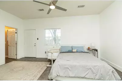 531 Dogwood Street, Houston, TX 77022 - Photo 21