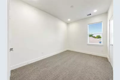 4536 Sunflower Street, Houston, TX 77051 - Photo 13