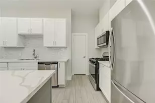 4536 Sunflower St, Houston, TX 77051 - Photo 7