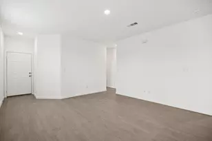 623 Amber Fls Dr, Montgomery, TX 77356 - Photo 5