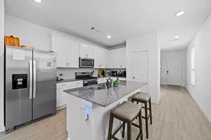 334 Maple Bark Trl, Conroe, TX 77378 - Photo 5