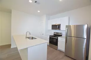 1230 3rd Ave N, Texas City, TX 77590 - Photo 5