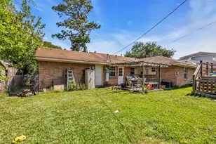 5129 Nina Lee Ln, Houston, TX 77092 - Photo 23