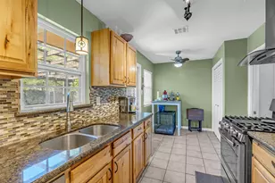 5129 Nina Lee Ln, Houston, TX 77092 - Photo 7