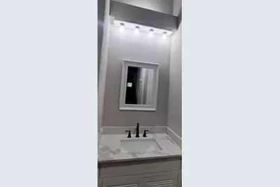 28 Lakeway Street, Conroe, TX 77304 - Photo 7