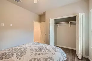 4834 Van Fleet St, Houston, TX 77033 - Photo 13