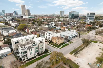306 W Saulnier Street, Houston, TX 77019 - Photo 43