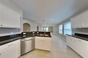 32331 Summer Park Ln, Conroe, TX 77385 - Photo 5