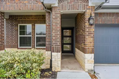411 April Bay Drive, Conroe, TX 77316 - Photo 5