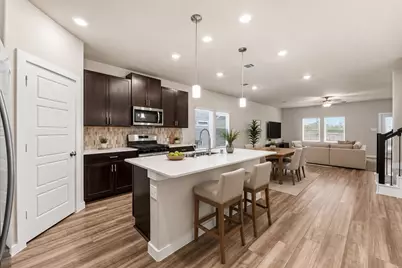 411 April Bay Drive, Conroe, TX 77316 - Photo 7