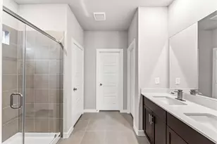 411 April Bay Dr, Conroe, TX 77316 - Photo 15