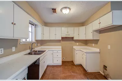 6218 Forestgate Drive, Spring, TX 77373 - Photo 11
