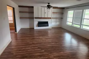 11102 Great Hawk Ln, Houston, TX 77075 - Photo 9