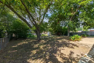 802 Spinn Street, Brenham, TX 77833 - Photo 25