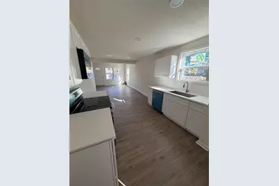 915 W 28th Street, Bryan, TX 77803 - Photo 1