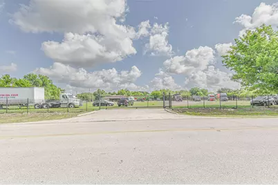 5302 Fuqua Gardens View, Houston, TX 77045 - Photo 9