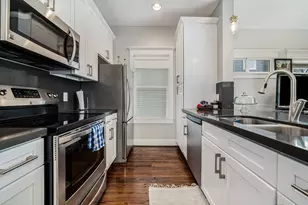 1032 Alexander St, Houston, TX 77008 - Photo 3