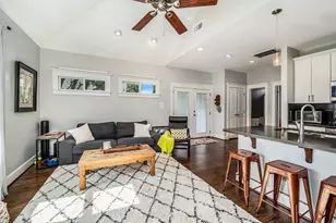 1032 Alexander St, Houston, TX 77008 - Photo 5