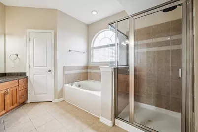 5629 Dolores Place Lane #B, Houston, TX 77057 - Photo 19