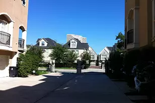 5629 Dolores Pl Ln, Houston, TX 77057 - Photo 49