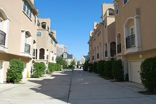 5629 Dolores Pl Ln, Houston, TX 77057 - Photo 45