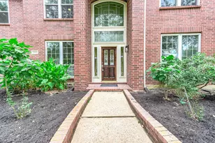 2923 Elsbury Ln, Pearland, TX 77584 - Photo 3