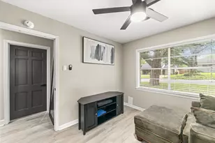 2411 Airline Dr, Brenham, TX 77833 - Photo 17