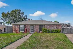 15206 Ridingwood Dr, Houston, TX 77489 - Photo 1