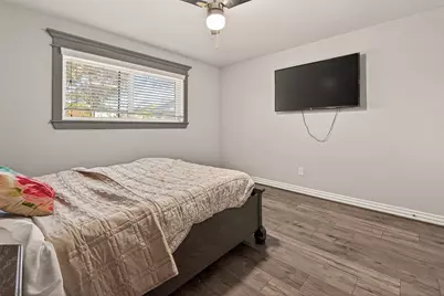 15206 Ridingwood Drive, Houston, TX 77489 - Photo 35