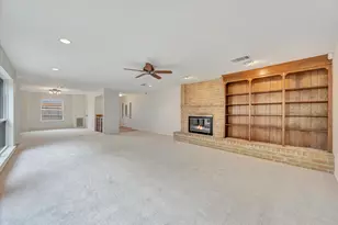 15414 Pleasant Valley Rd, Houston, TX 77062 - Photo 9