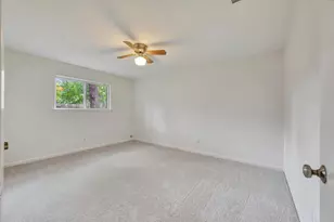 15414 Pleasant Valley Rd, Houston, TX 77062 - Photo 19