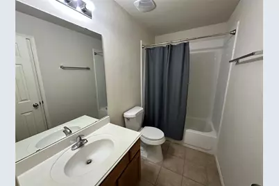 10427 Hamlet Vale Court, Houston, TX 77070 - Photo 9
