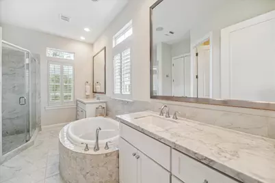 1126 Lake Pointe Parkway, Sugar Land, TX 77478 - Photo 15