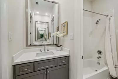 1126 Lake Pointe Parkway, Sugar Land, TX 77478 - Photo 19