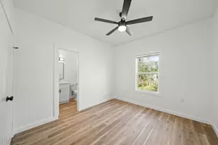 2195 W Lang, Alvin, TX 77511 - Photo 17
