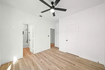 2195 W Lang #B, Alvin, TX 77511 - Photo 21