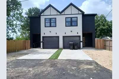 2195 W Lang #B, Alvin, TX 77511 - Photo 1