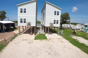442 Private Rd 670, Matagorda, TX 77457 - Photo 27