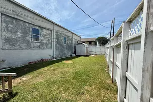 231 W Broad St, Freeport, TX 77541 - Photo 21