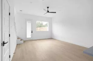 9117 Henrietta St, Houston, TX 77088 - Photo 13