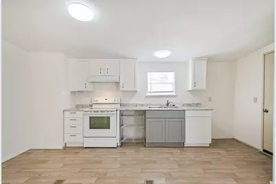 1749 Max Road #4, Pearland, TX 77581 - Photo 11