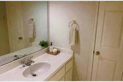 4402 Water Elm Way, Houston, TX 77059 - Photo 13