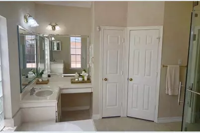 4402 Water Elm Way, Houston, TX 77059 - Photo 9
