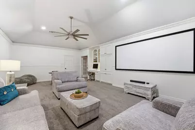 62 N Spring Trellis Circle, The Woodlands, TX 77382 - Photo 33