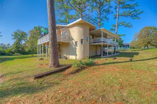 123 Hilltop, Onalaska, TX 77360 - Photo 31