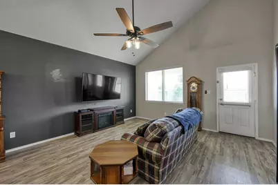 7027 Bonaire Vista Lane, Conroe, TX 77304 - Photo 9