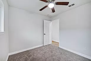 9715 Seeker St, Houston, TX 77078 - Photo 11